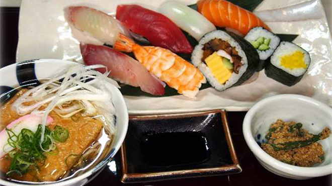 鮨・和食処 智や ランチ 寿司・そばセット
