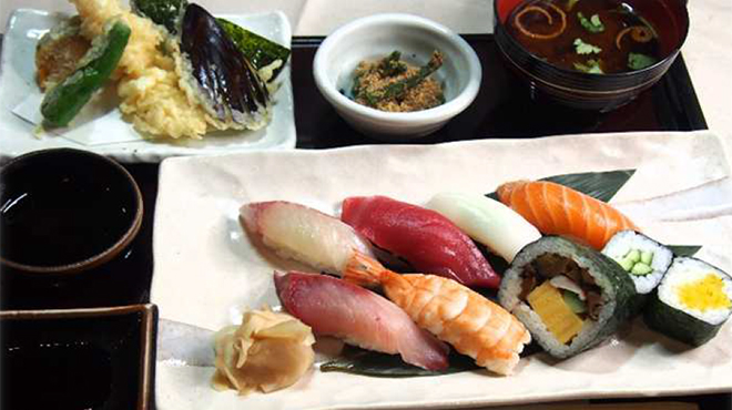 鮨・和食処 智や ランチ 寿司・ミニ天セット